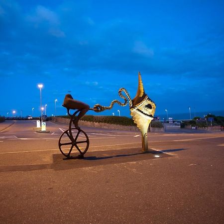 Bed and Breakfast Waves In Bournemouth Exteriér fotografie