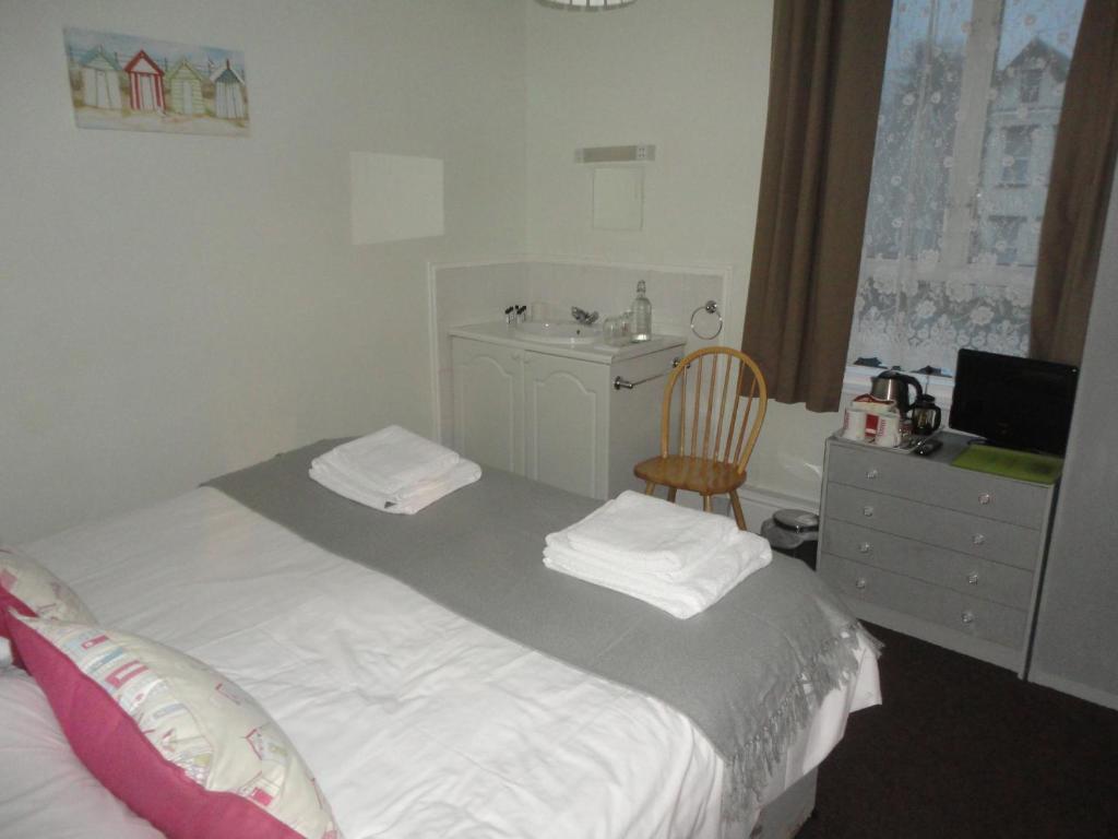 Bed and Breakfast Waves In Bournemouth Exteriér fotografie